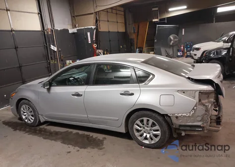 2015 Nissan Altima 2.5 S z USA, uszkodzony, nr VIN 1N4AL3APXFN402618